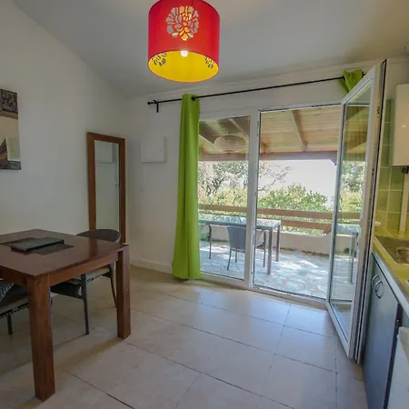 호텔 Les Hauts De Porto-vecchio 3*