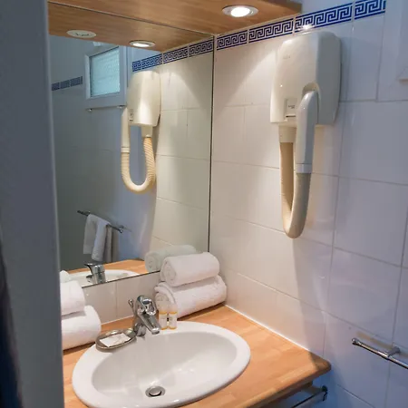 Hotel Les Hauts De Porto-vecchio 3*