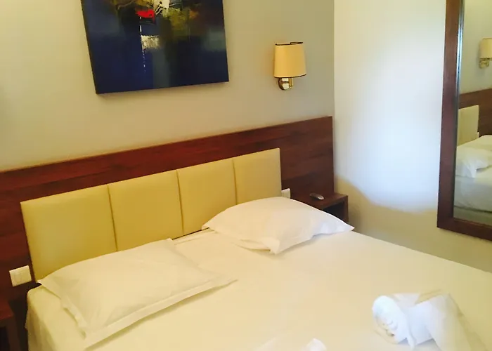 Hotell Les Hauts De Porto-vecchio 3*